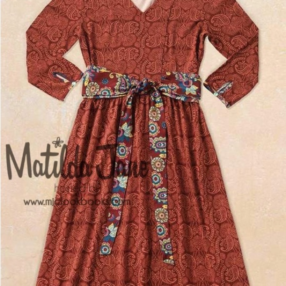 Matilda Jane S “Ariana” dress Secret Fields line EEUC